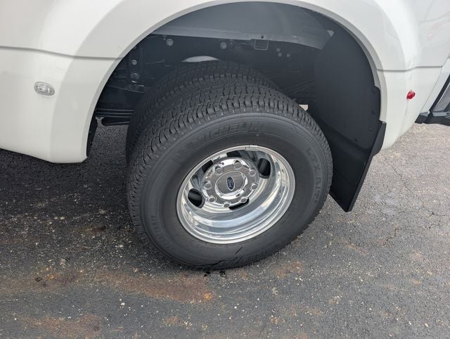 2026 Ford F-350SD Lariat DRW