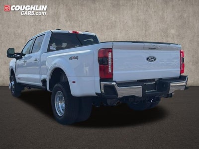 2027 Ford F-350SD Lariat DRW