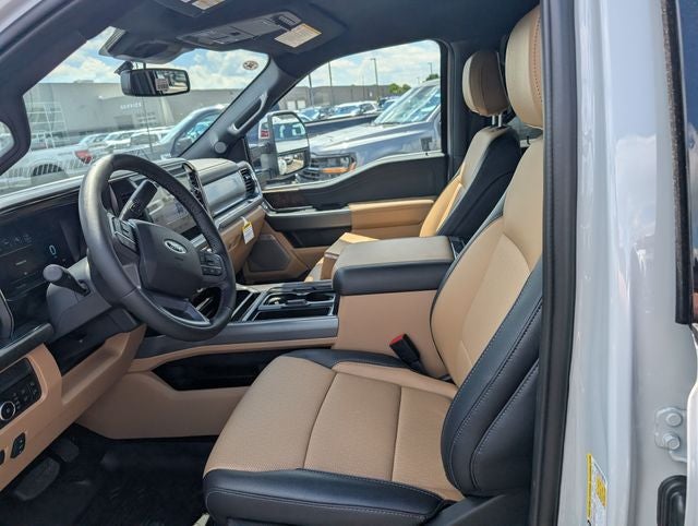 2026 Ford F-350SD Lariat DRW