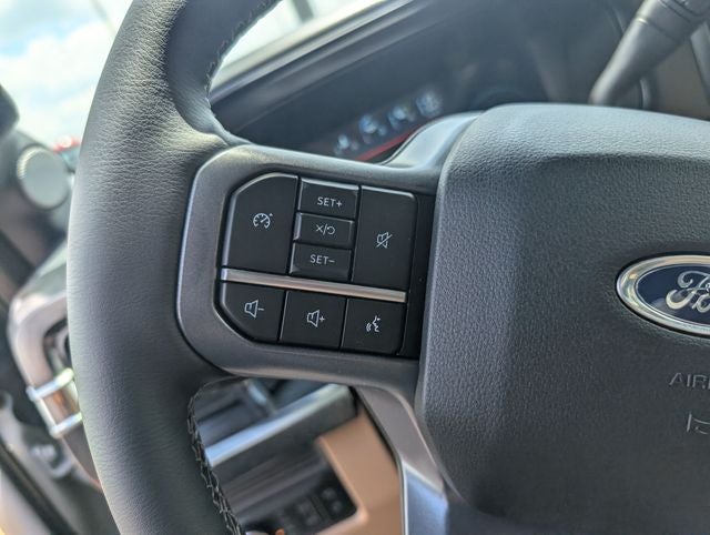 2026 Ford F-350SD Lariat DRW