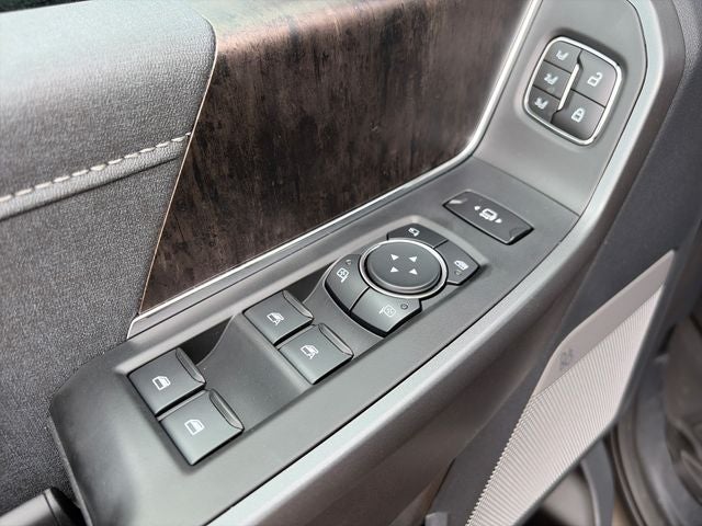 2027 Ford F-450SD Lariat DRW