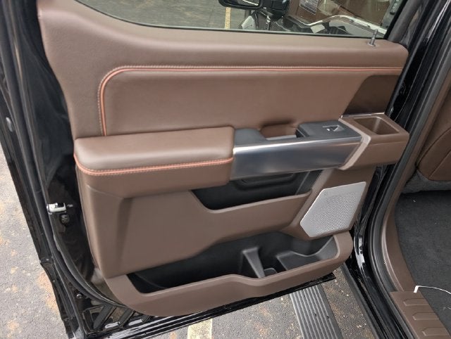 2027 Ford F-450SD King Ranch DRW