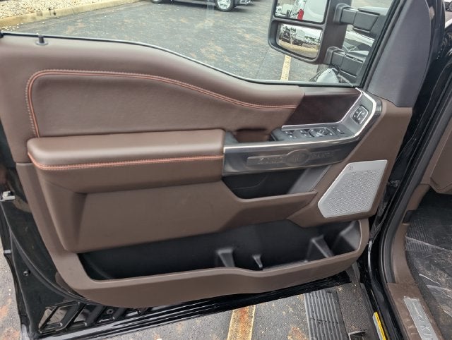 2027 Ford F-450SD King Ranch DRW