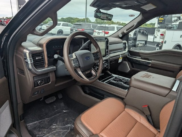 2027 Ford F-450SD King Ranch DRW