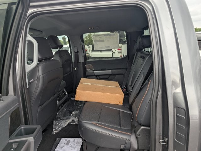 2027 Ford F-450SD Lariat DRW