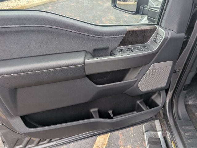 2027 Ford F-450SD Lariat DRW