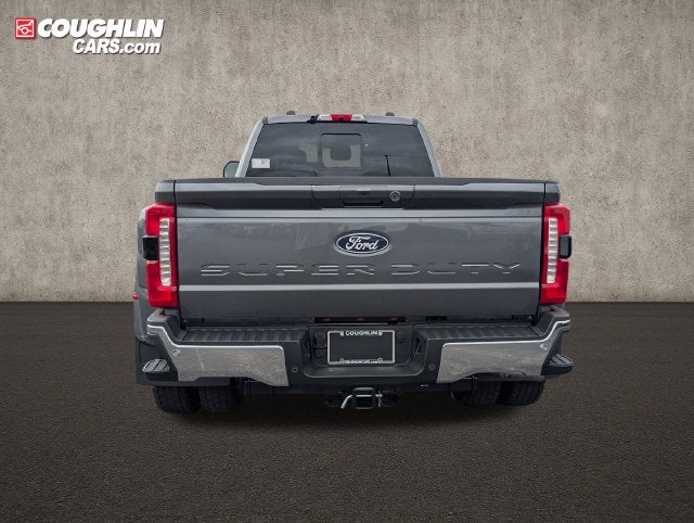 2027 Ford F-450SD Lariat DRW