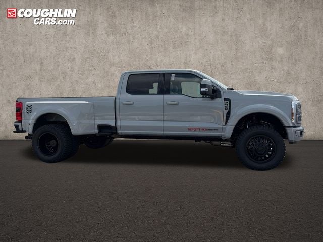2026 Ford F-450SD Platinum DRW