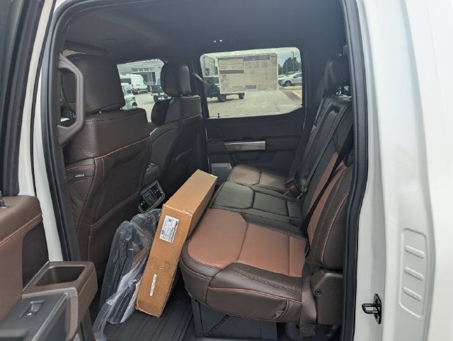 2027 Ford F-450SD King Ranch DRW