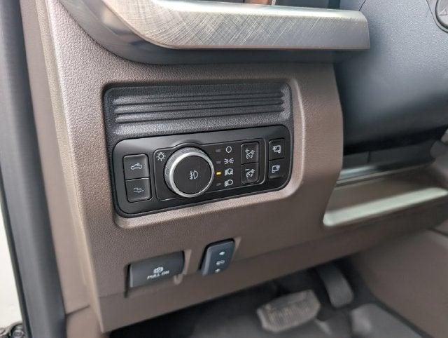 2027 Ford F-450SD King Ranch DRW