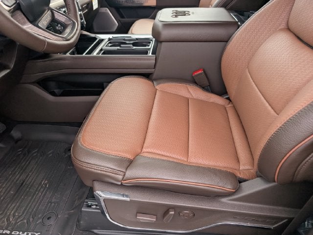 2027 Ford F-450SD King Ranch DRW