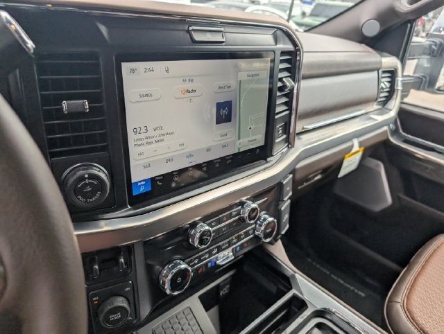 2027 Ford F-450SD King Ranch DRW