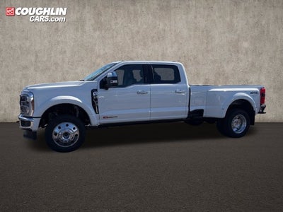 2027 Ford F-450SD Lariat DRW