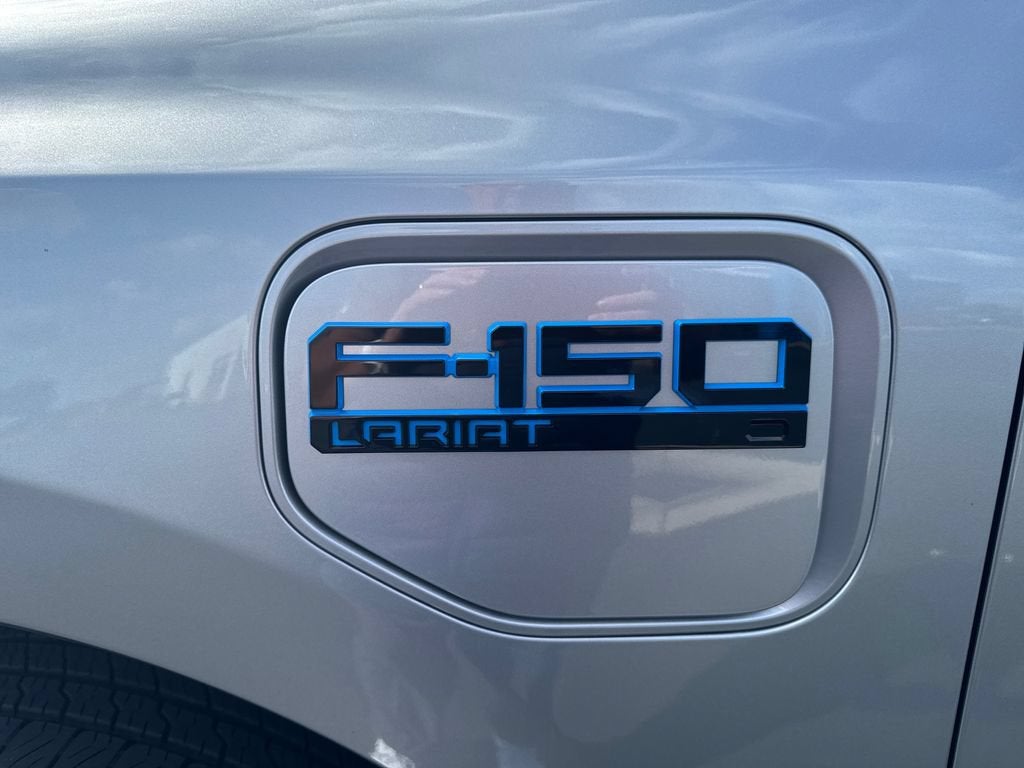 2024 Ford F-150 Lightning LARIAT