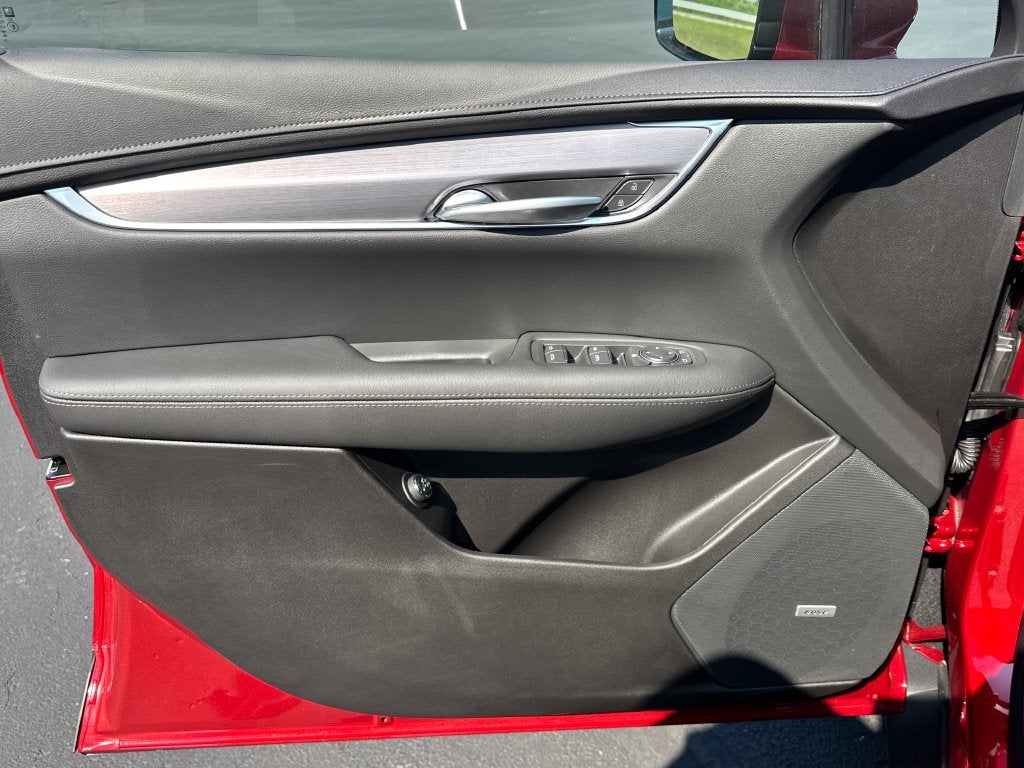 2026 Cadillac XT5 Luxury