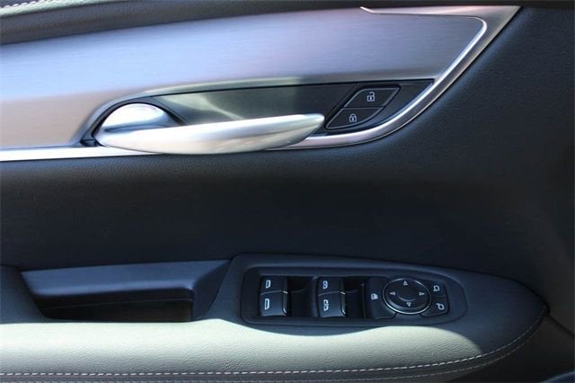 2025 Cadillac XT5 Luxury