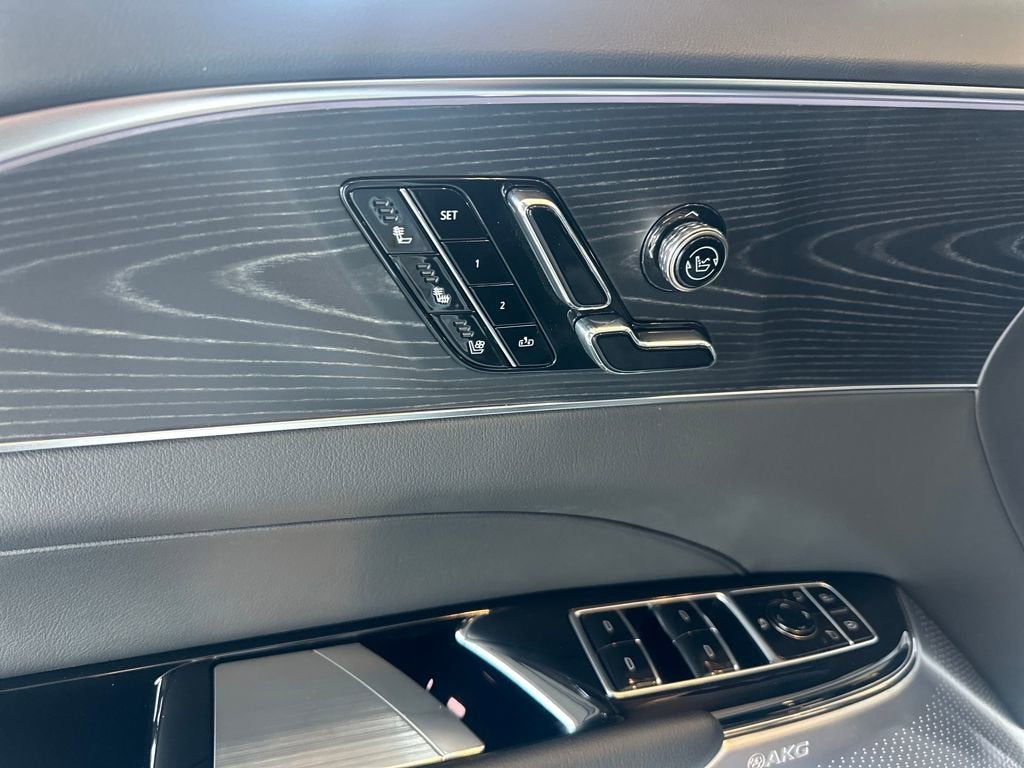 2026 Cadillac LYRIQ Premium Luxury