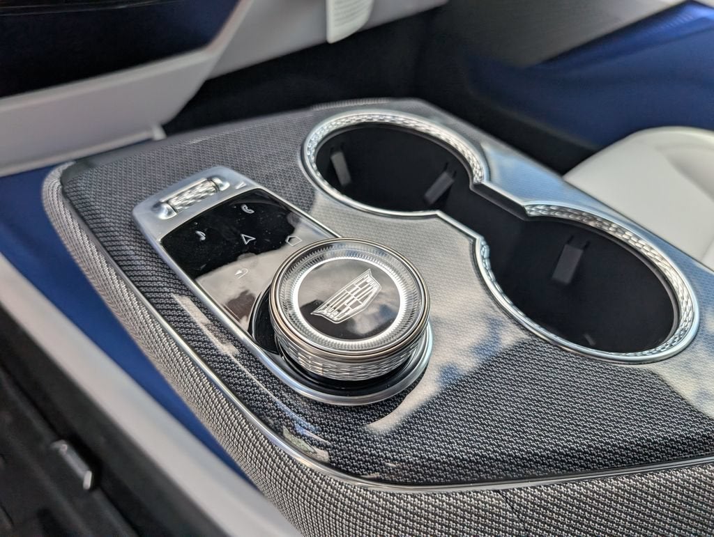 2026 Cadillac OPTIQ Luxury