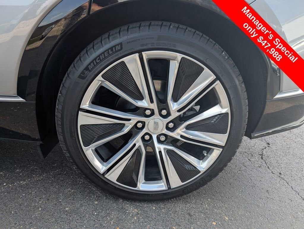 2025 Cadillac LYRIQ Luxury 3