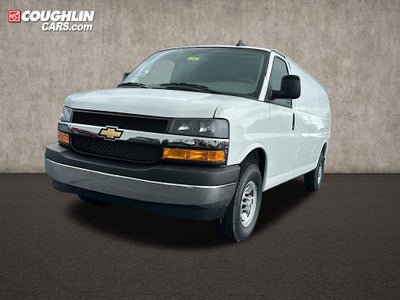 2025 Chevrolet Express Cargo WT