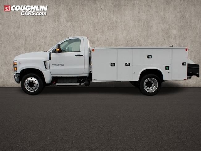 2024 Chevrolet Silverado 5500 HD Work Truck