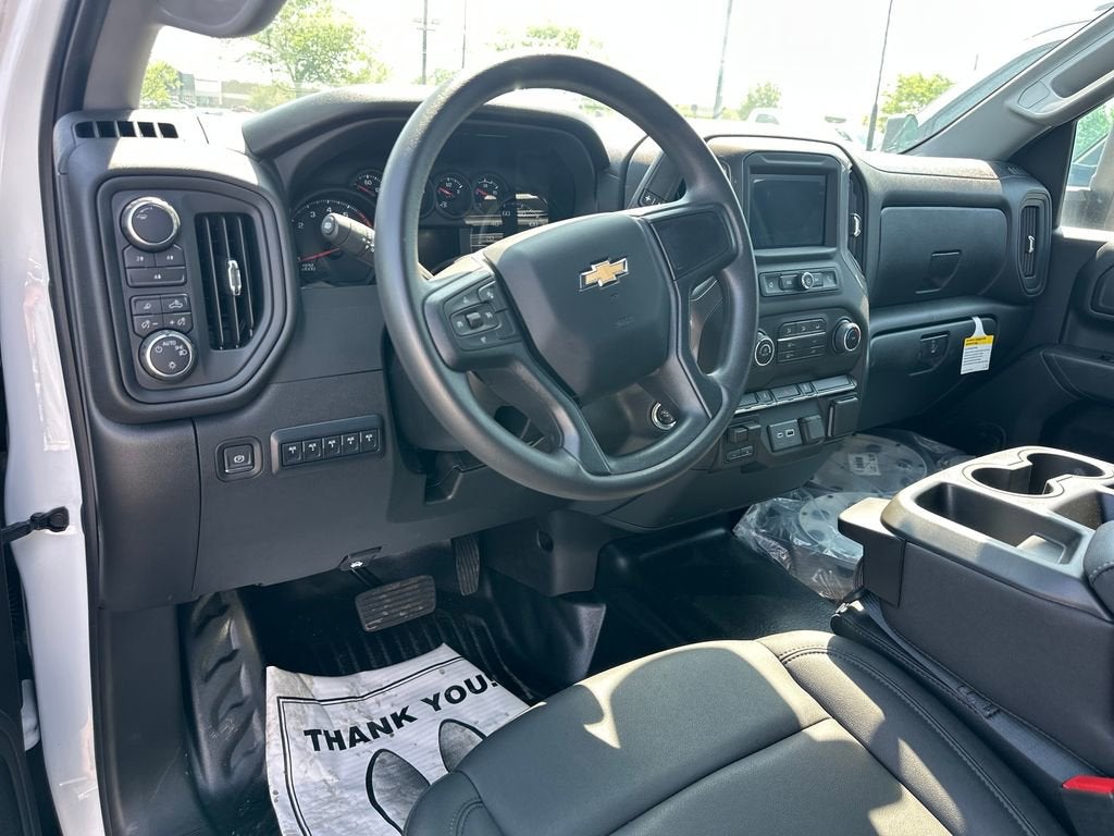 2024 Chevrolet Silverado 6500 HD Work Truck