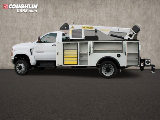 2023 Chevrolet Silverado 6500 HD Work Truck