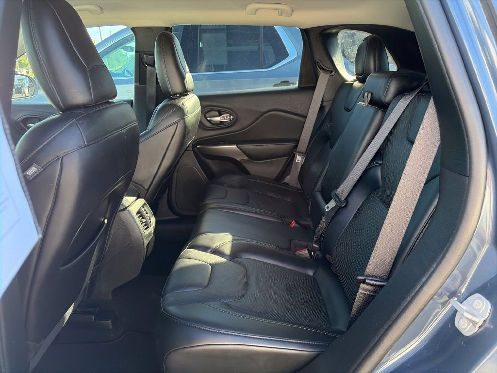 2021 Jeep Cherokee Latitude Lux
