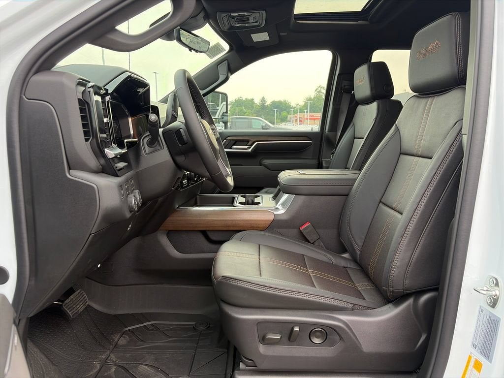2026 Chevrolet Silverado 3500 HD High Country DRW