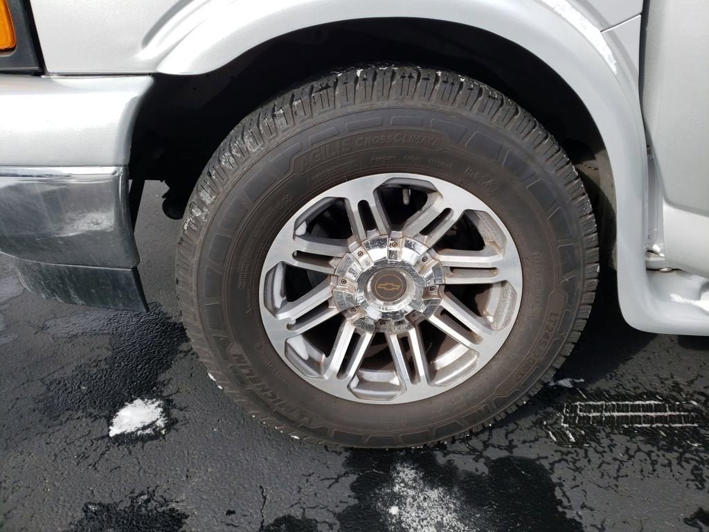 2023 Chevrolet Express Cargo 2500 WT