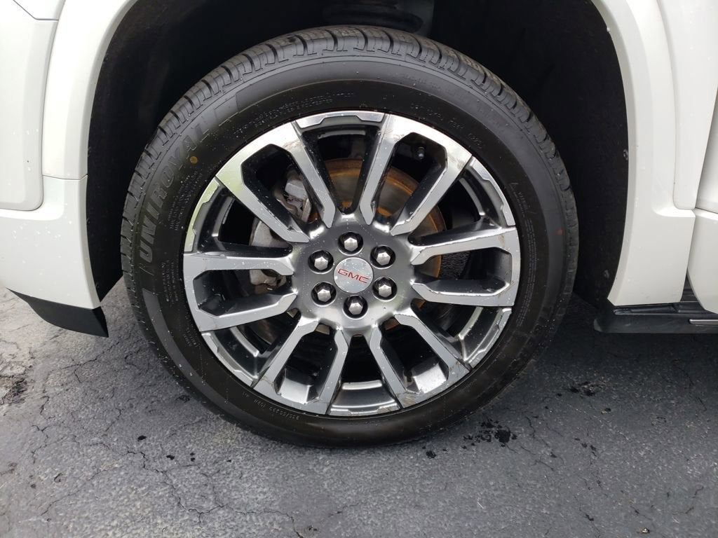 2020 GMC Acadia Denali