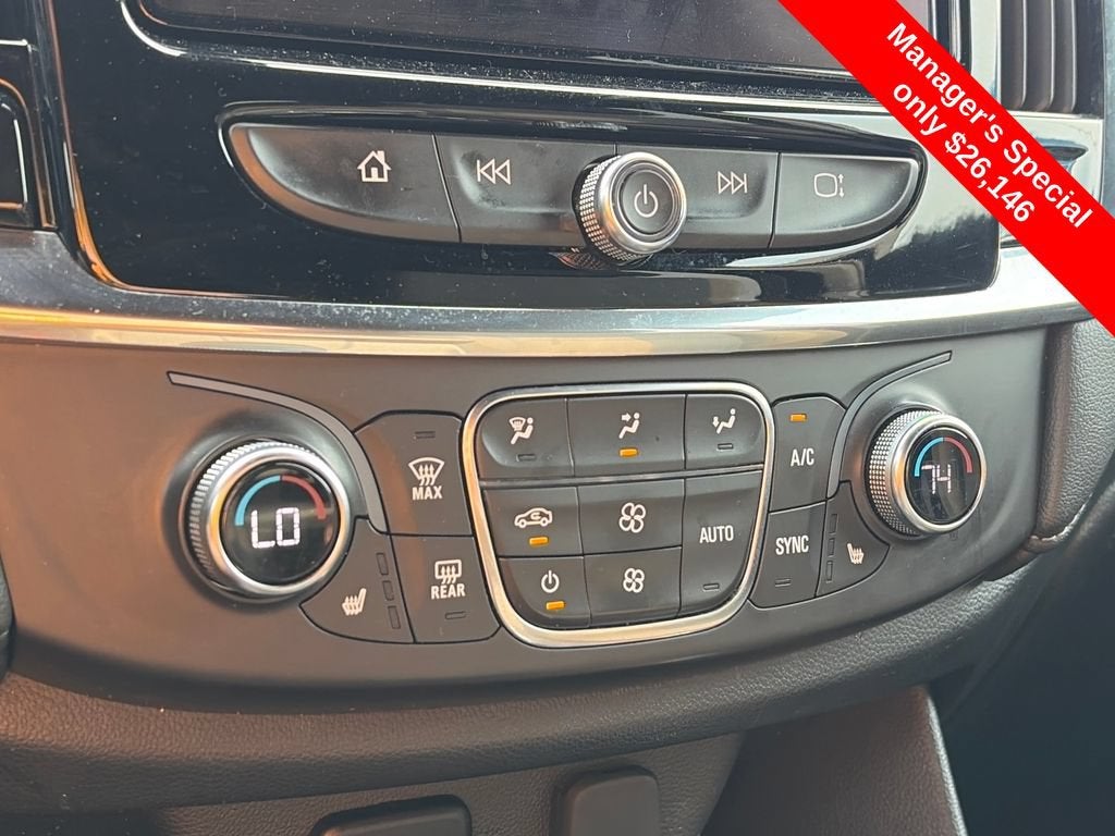 2023 Chevrolet Traverse LT Cloth
