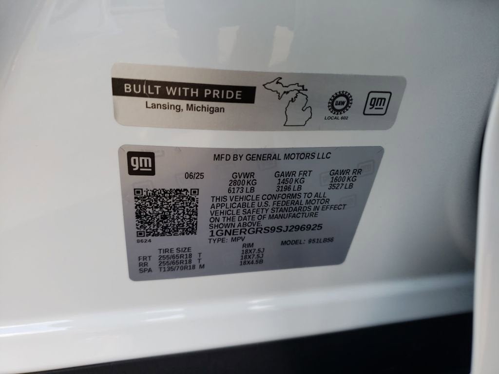 2025 Chevrolet Traverse LT