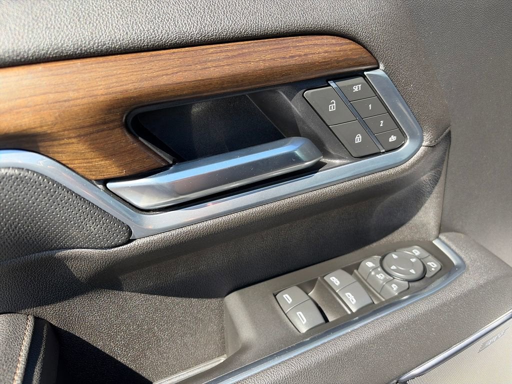 2025 Chevrolet Silverado 3500 HD High Country