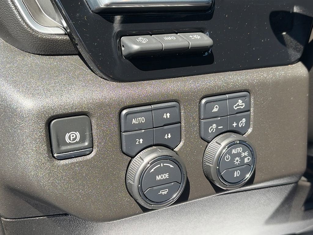 2025 Chevrolet Silverado 3500 HD High Country