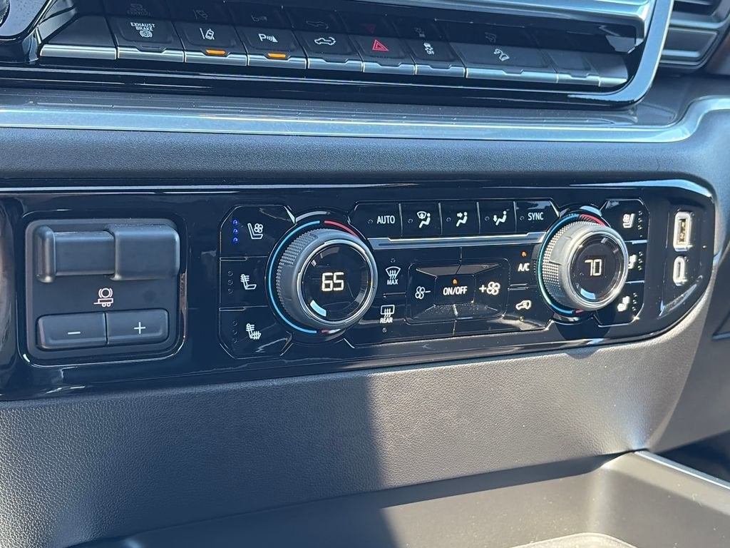 2025 Chevrolet Silverado 3500 HD High Country