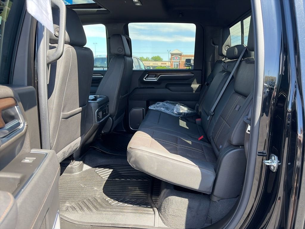 2025 Chevrolet Silverado 3500 HD High Country