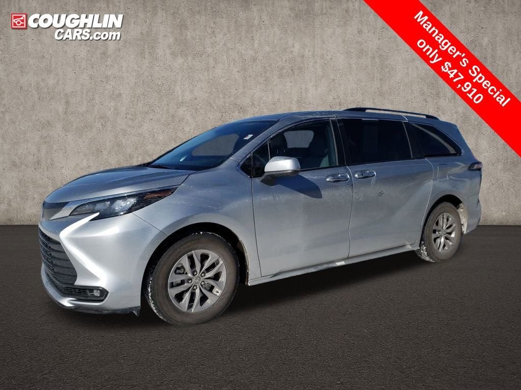 2025 Toyota Sienna XLE