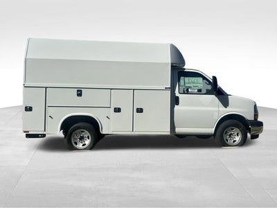 2025 Chevrolet Express Cutaway 3500 1WT