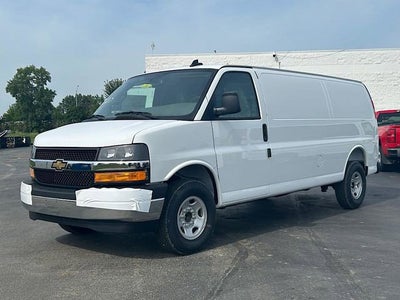 2025 Chevrolet Express Cargo WT