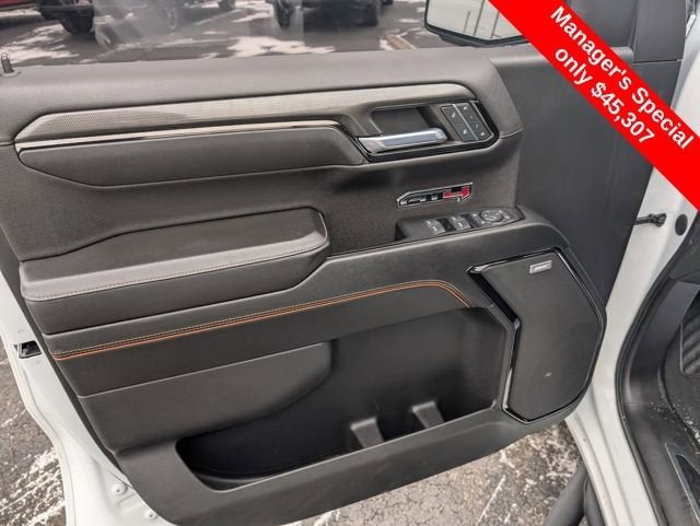 2023 GMC Sierra 1500 AT4