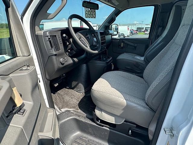 2025 GMC Savana Cargo 2500 Work Van