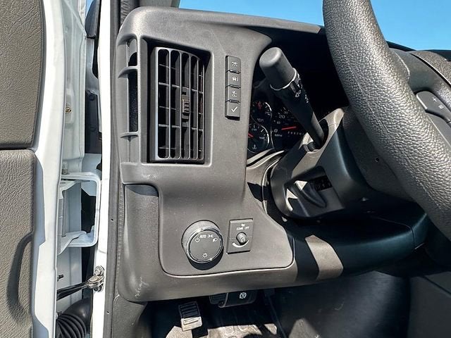 2025 GMC Savana Cargo 2500 Work Van