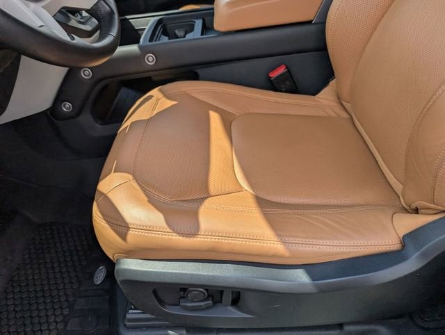 2023 Land Rover Defender S